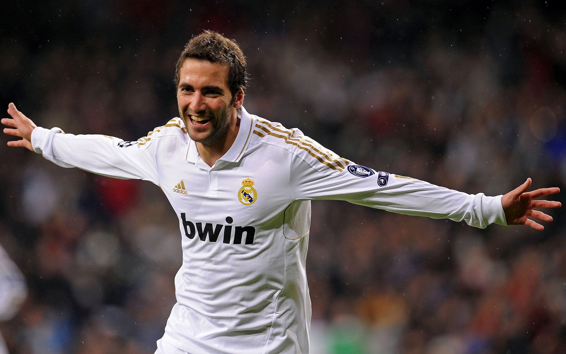 铁血航船破荷兰风浪,皮克火山觉醒马德里竞技